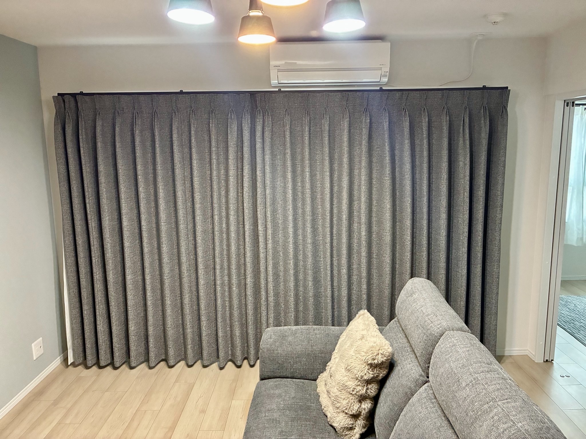 カーテン取り付け